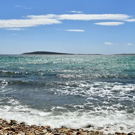 펜션 Patriko Family House Alikí