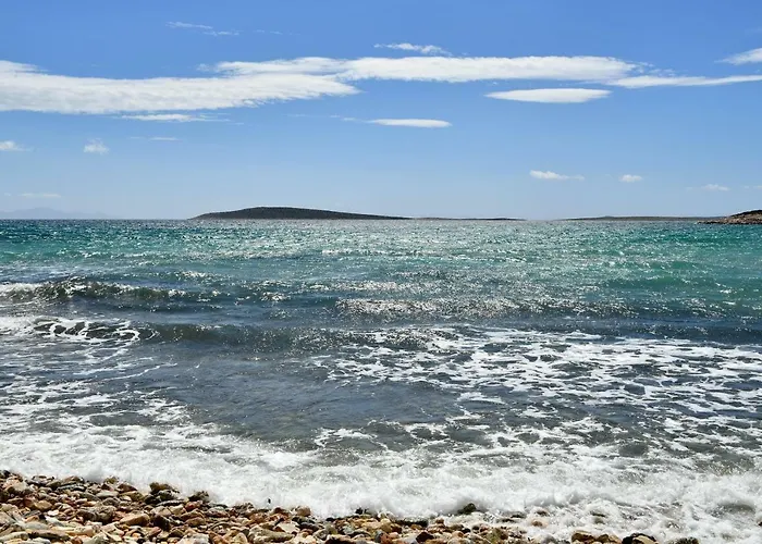 Semesterbostad Patriko Family House Alikí